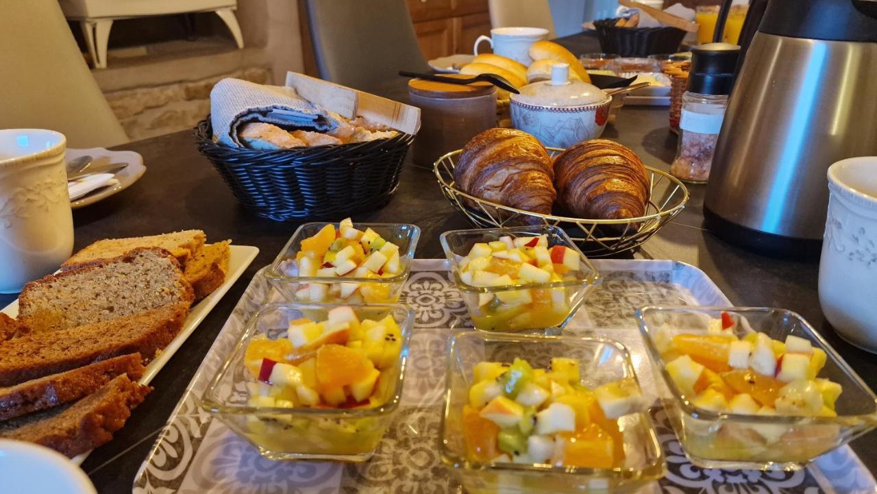 Domaine Le Puits Du Moulin Bed and Breakfast Comberjon Buitenkant foto
