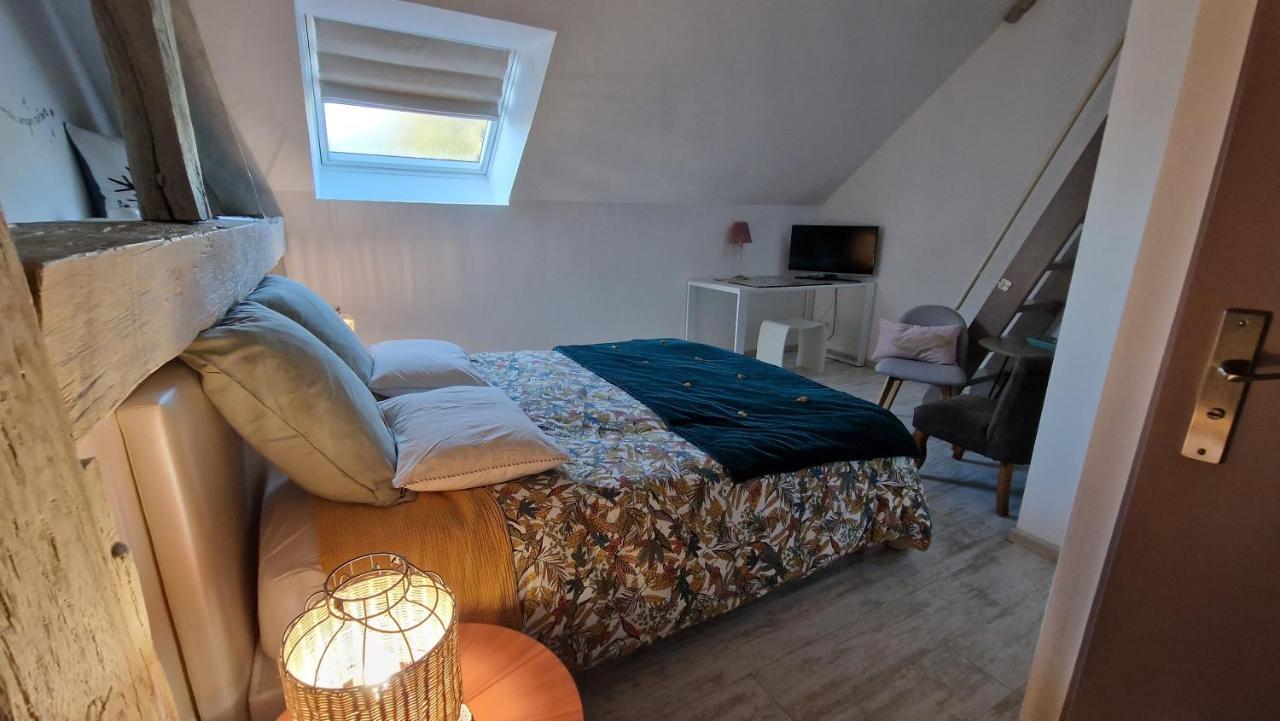 Domaine Le Puits Du Moulin Bed and Breakfast Comberjon Buitenkant foto