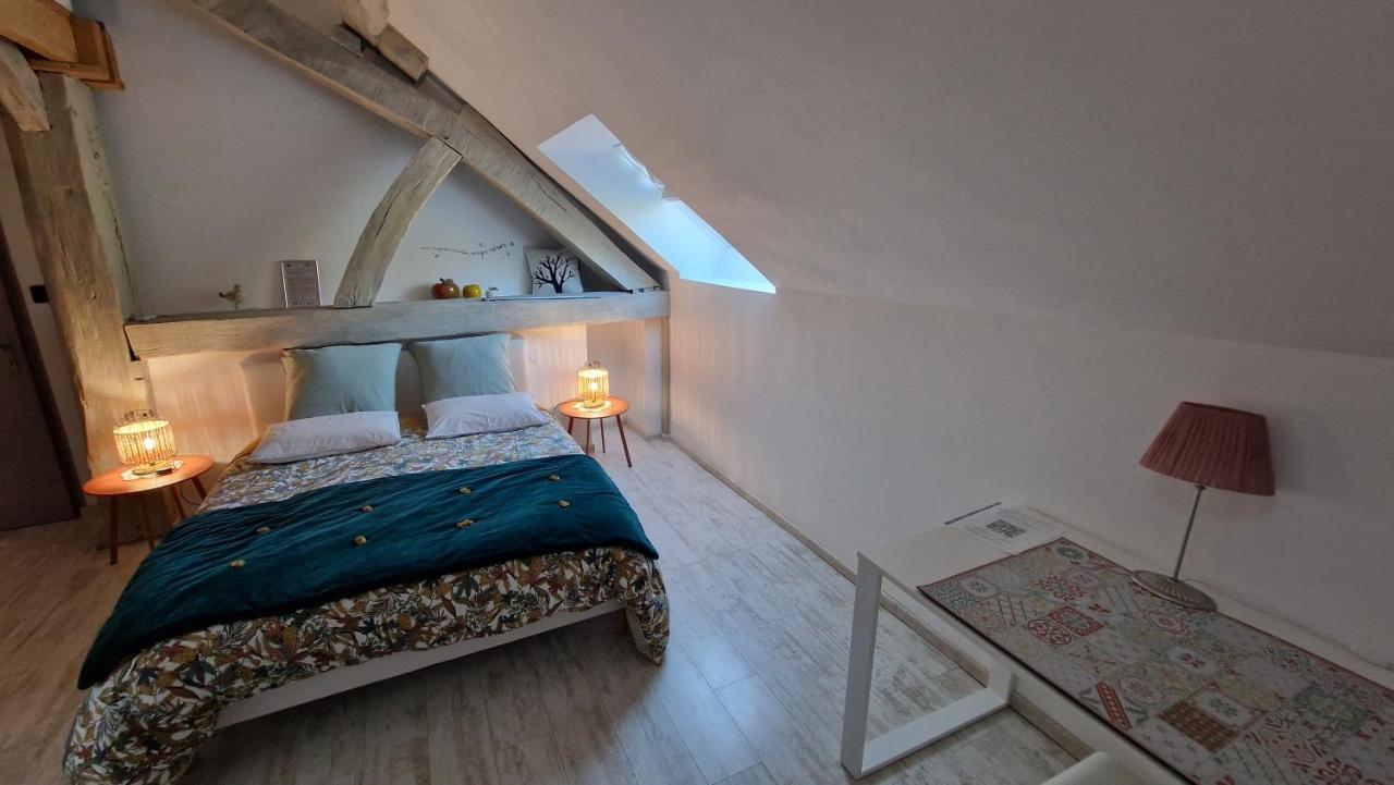 Domaine Le Puits Du Moulin Bed and Breakfast Comberjon Buitenkant foto