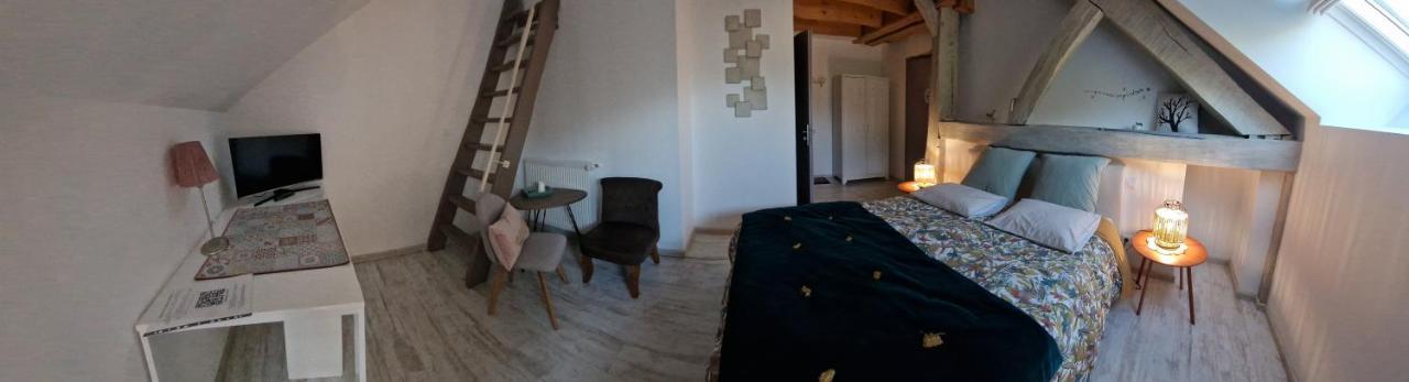 Domaine Le Puits Du Moulin Bed and Breakfast Comberjon Buitenkant foto