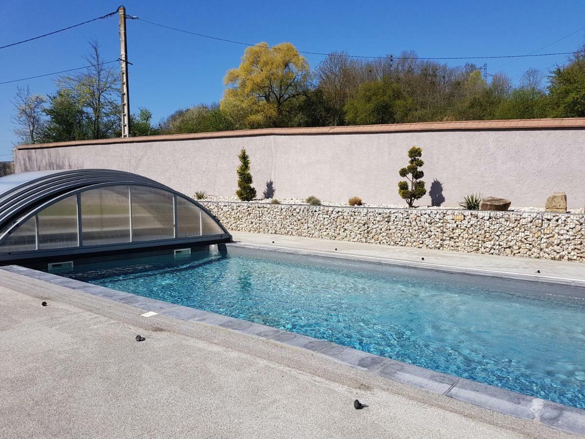 Domaine Le Puits Du Moulin Bed and Breakfast Comberjon Buitenkant foto